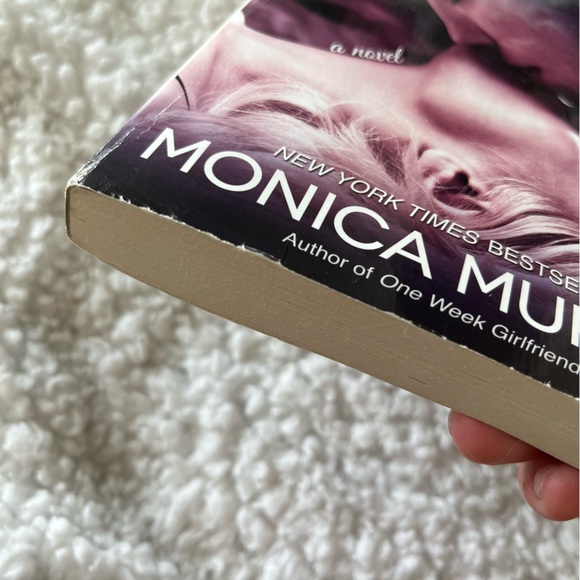 📚 4/25$ 📚 monica murphy romance book - Picture 4 of 7